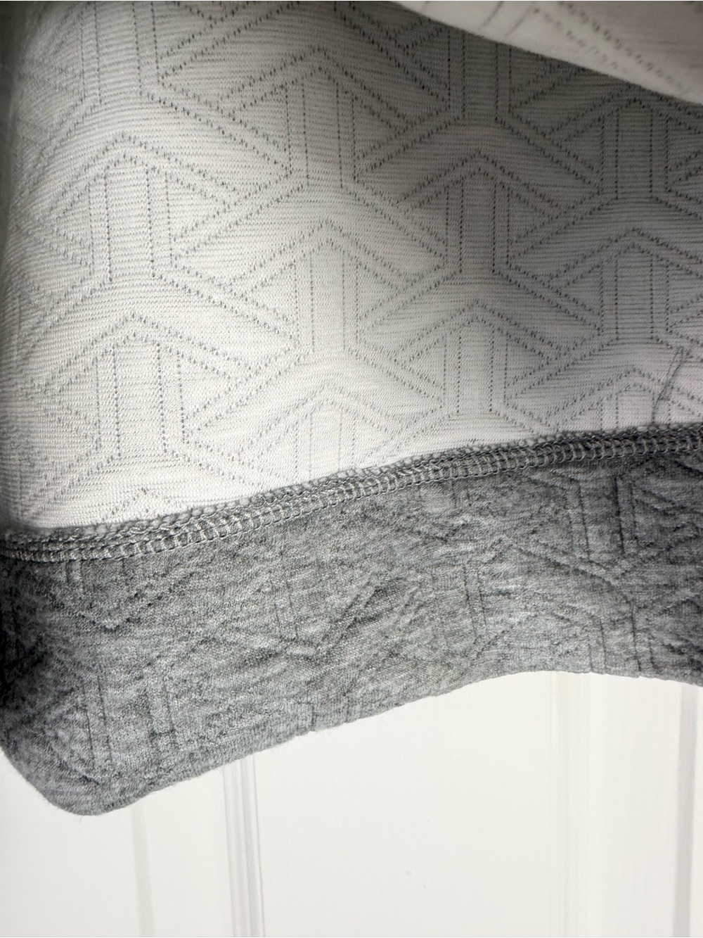 NWT Simply Southern Gray Quilted Crop Hoodie Bobbles and Beads Medium - Picture 7 of 7